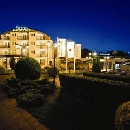 Sajam Hotel 3*